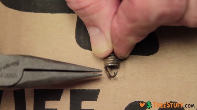 How to Fix a Chainsaw: Removing and Inspecting an Outboard Clutch Drive System смотреть онлайн