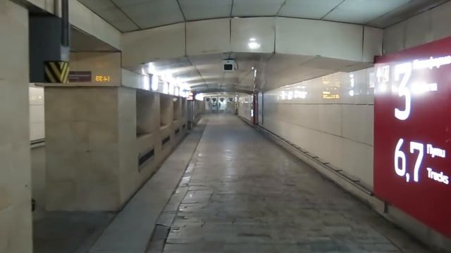 ...как объявляют поезда на Курском вокзале Москвы (HD) (Январь, 2017) смотреть онлайн