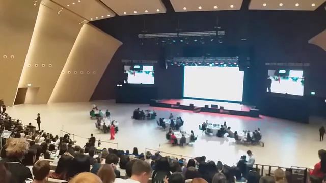 Майкл Хатчисон в Нур-Султане смотреть онлайн