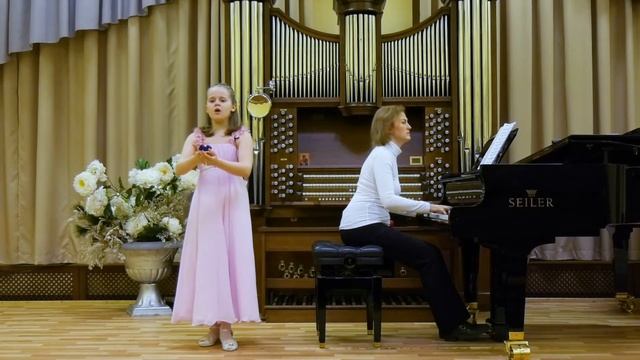 "Фиалка" Дж.Боллати исполняет Полонская Дарья, 10 лет. смотреть онлайн