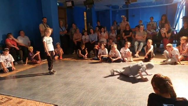 3е МЕСТО в BREAKING BATTLE "INSIDE OUTSIDE" в Togliatti city! GAWS BREAKERS 212 STUDIO! смотреть онлайн