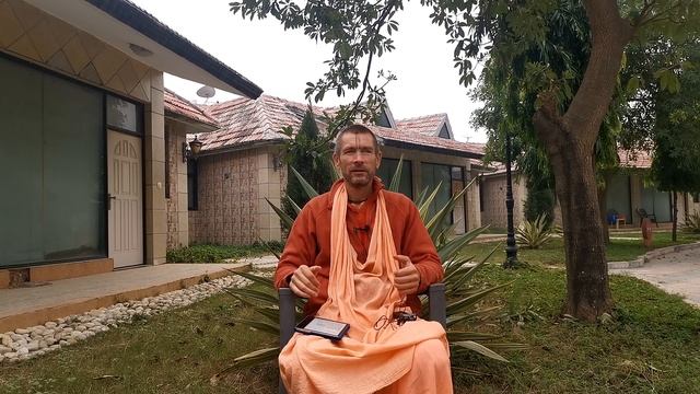 Шри Вриндаван Махимамрита 06.88-95. Говардхан. Е.С. Ананда Вардхана Свами. 18.11.2021 смотреть онлайн