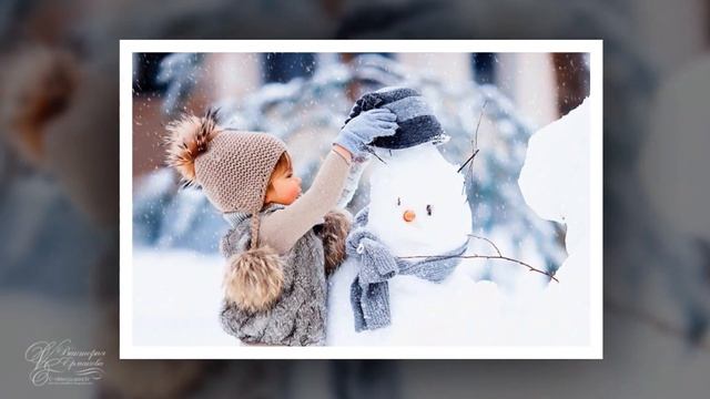 С первым снегом. Красивая музыкальная открытка .HD смотреть онлайн