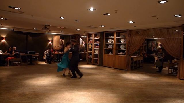 Alexandr Frolov & Svetlana Sukhotina, Tango смотреть онлайн