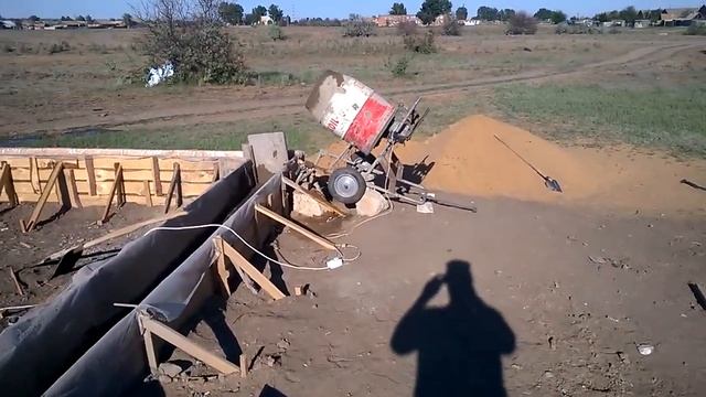 Бетономешалка сделанная моим отцом. смотреть онлайн