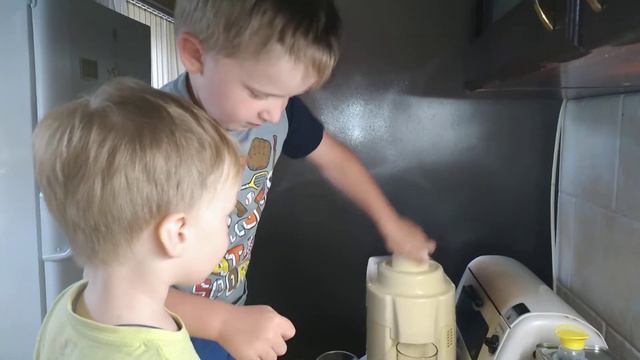 Детская радость - сок своими руками. смотреть онлайн