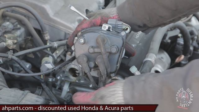 How to install / change a distributor 1997 1998 1999 2000 2001 Honda CRV REPLACEMENT REPLACE DIY FI смотреть онлайн