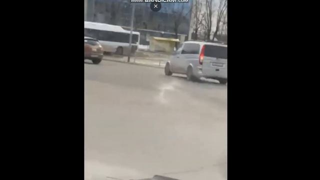 Освящают улицу Морозова 2