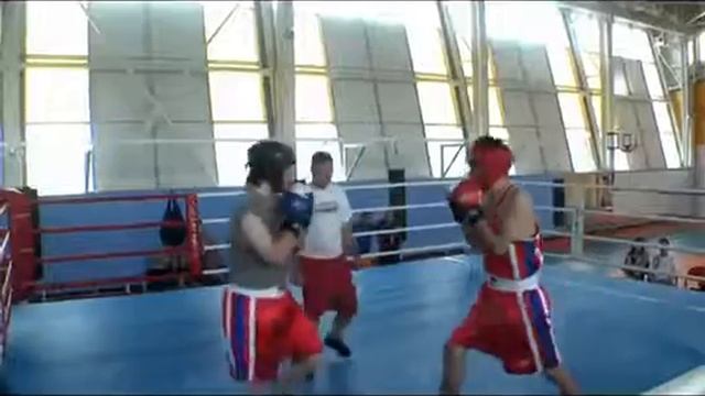 Бокс. Мэд Vs Леван. Супербой