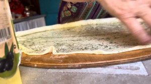 Хайчу.Слоенные лепешки с ореховой травой.