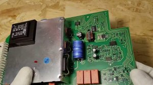 Отремонтировать модуль плату управления стиральной машины Miele. Мигает индикатор «Полоскание»