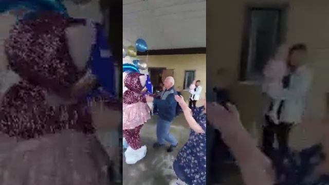 10 лет спустя дочь приехала на день рождения отца сюрпризом смотреть онлайн