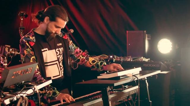 Superbooth 19 | FM-X Realtime with MODX | Dom Sigalas | Tech Talk смотреть онлайн