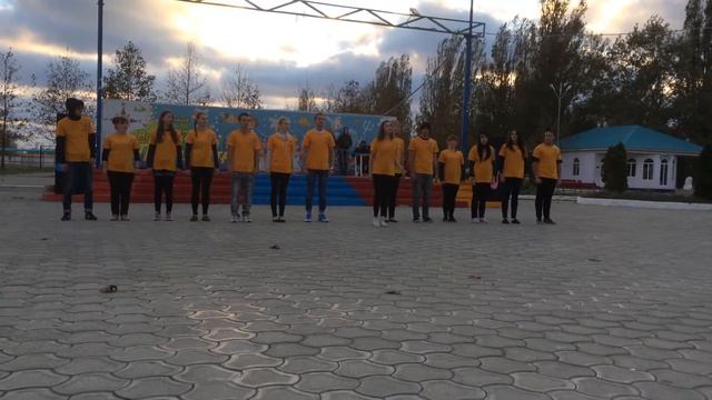 Хочу я быть вожатым смотреть онлайн