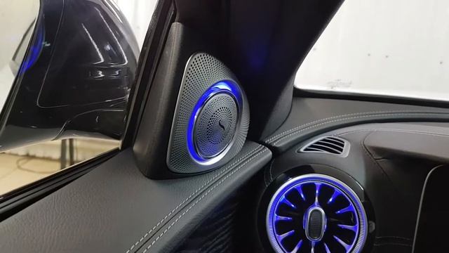 Mercedes E-klass W213 - установили дефлекторы с подсветкой, выдвижные колонки Burmester с подсветко смотреть онлайн