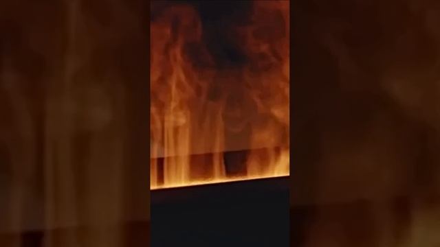 Увлажнитель воздуха, в виде камина.Доступна смена цвета пламени?В надичии в черном и белом цветах. смотреть онлайн