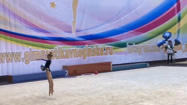 Смирнова Софья 2012, мяч (СК "Комета") смотреть онлайн