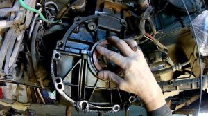 КАК ПРАВИЛЬНО ЗАМЕНИТЬ САЛЬНИК КОЛЕНВАЛА? ТЕЧЬ МАСЛА.