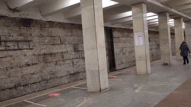 замена облицовки стен на станции метро Новые Черёмушки смотреть онлайн