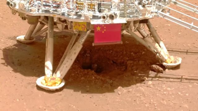 Снимки Марса сделанные Китайским марсоходом Чжужун смотреть онлайн