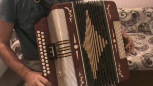 Течёт ручей с нотами в цифрах