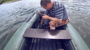 Ловля краба и креветки на мордушки. Рыбалка в близи деревни на диком пляже.