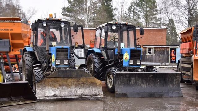 Зимняя дорожная техника готова выйти на городские улицы смотреть онлайн