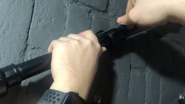 Монтаж настенного светильника Lamp-loft-painting Лондонский лофт смотреть онлайн