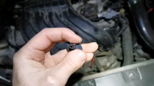 Замена форсунок омывателя лобового стекла Веста