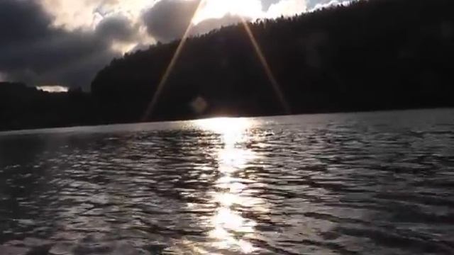 БЕЛЫЙ ДЫМ смотреть онлайн