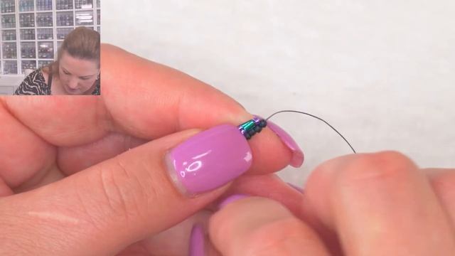 Spiral Staircase Technique with Bugle Beads смотреть онлайн