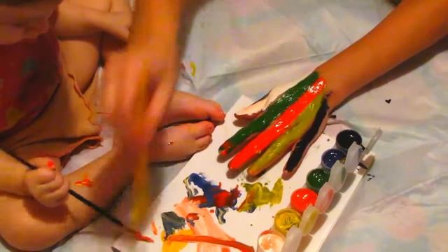 Учим цвета, рисуем на пальцах. Learning colors. смотреть онлайн