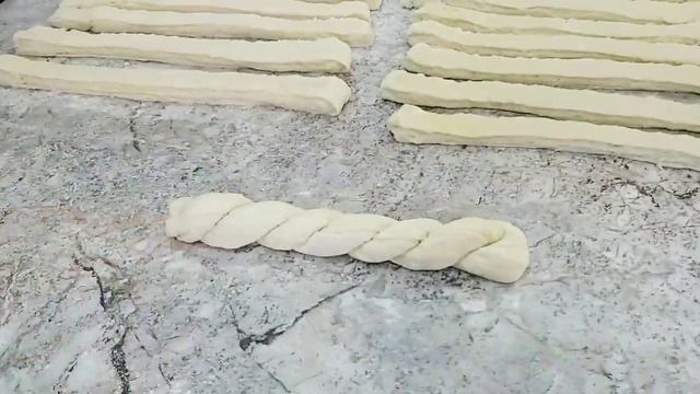 Плетенное тесто # Сладкие ПЫШКИ - очень вкусный и простой рецепт пышек или пончиков - КАК В ДЕТСТВЕ смотреть онлайн