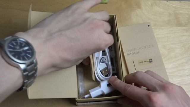 Samsung Galaxy S5 Neo - Unboxing смотреть онлайн