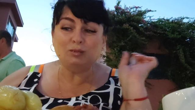Показую сарафан во весь рост)) Ужин))2 сентября 2021 г. смотреть онлайн