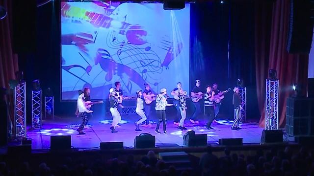 Национальное шоу "Коляда" Влюбленный и безумно одинокий смотреть онлайн