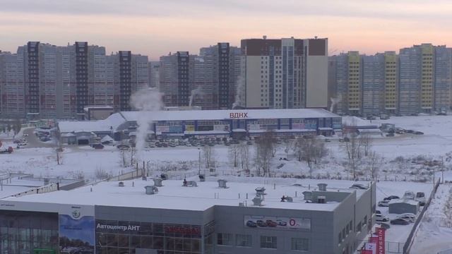Почему на крышах зданий бывает много снега смотреть онлайн