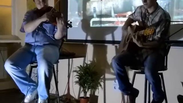 Джазовый дуэт Crois Jazz в некафе БеседниZzа. New Country смотреть онлайн