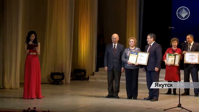 Самодеятельные артисты АЛРОСА привезли главный приз фестиваля творчества трудовых коллективов смотреть онлайн