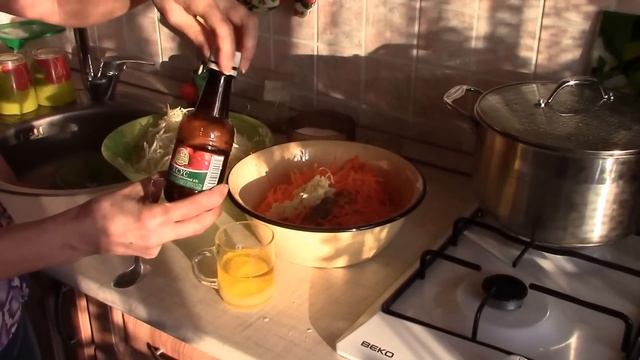 Морковь вместе с капустой по-корейски. Быстро, просто и вкусно! смотреть онлайн