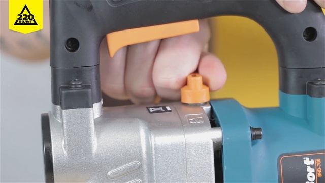 Перфоратор BORT BHD 700 смотреть онлайн