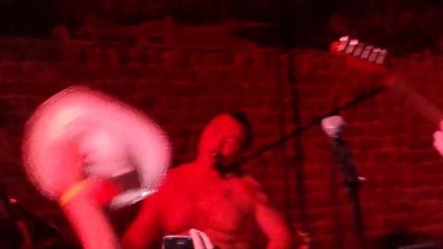 Surf Curse - Freaks (Live at The Smell) смотреть онлайн