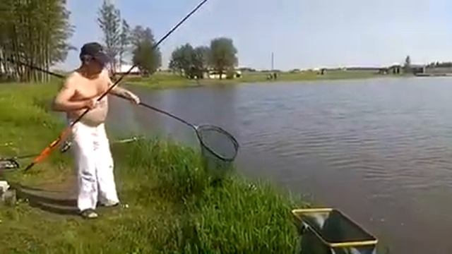 Рыбалка в Шапкино! смотреть онлайн