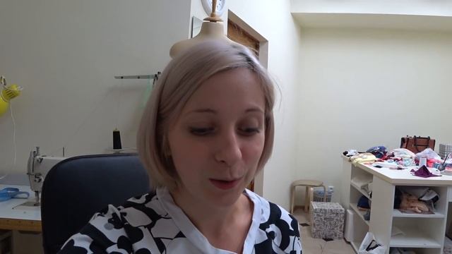 Влог: Большой выпуск. Швея из германии. Много швейных подарков оттуда. Курсы и пошив пальто. смотреть онлайн