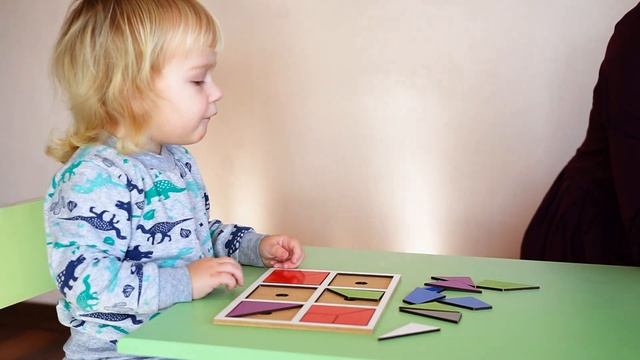 Развивающие игрушки для детей 1-3 года, ?Квадраты Никитина, играем с двойней??? смотреть онлайн