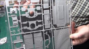 Un-Boxing of Trumpeter 1/35 280mm K5(E) Leopold German Railway Gun