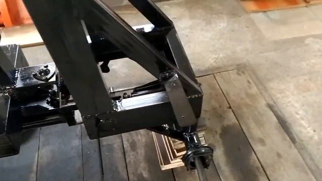 Минитрактор после покраски перед сборкой..mp4 смотреть онлайн