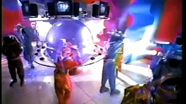 1997 MMX Intel Inside Pentium Processor Commercial смотреть онлайн