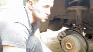 Замена задних втулок стабилизатора Тойота Камри(Toyota Camry).Своими руками.Экономия денег.