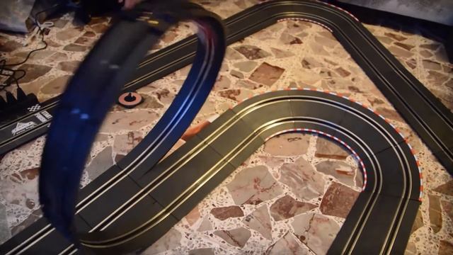 Slot Car Track Alternative Double Loop - Ferrari F1 Slot Car Carrera 1/43